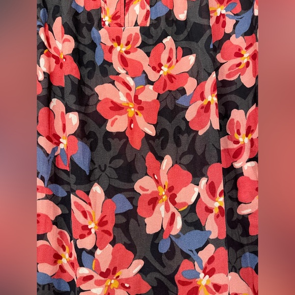 Loft Floral Blouse - Picture 5 of 5